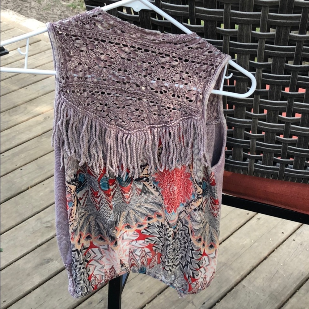 Vest - Picture 2 of 2
